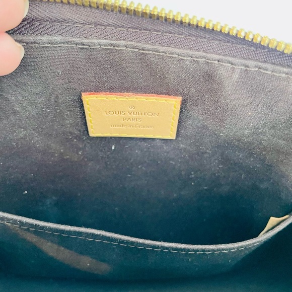 Louis Vuitton Montana Handbag Monogram Vernis Burgandy - Picture 13 of 16